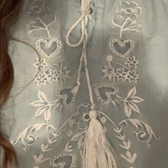 light blue top with white embroidery - Picture 3 of 4